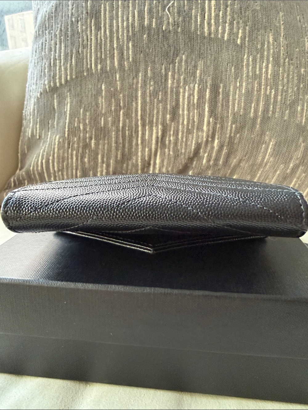 EUC, Saint Laurent YSL Monogram Envelope Wallet – Black Grain Ret. $585 - Picture 8 of 12